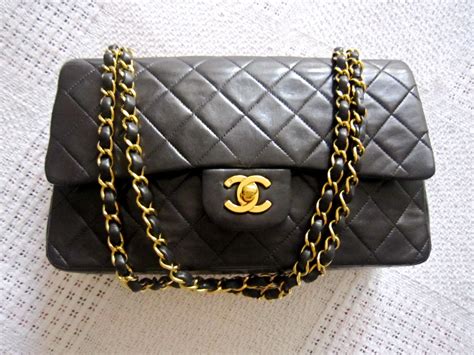 chanel medium flap chevron|chanel flap 2.55.